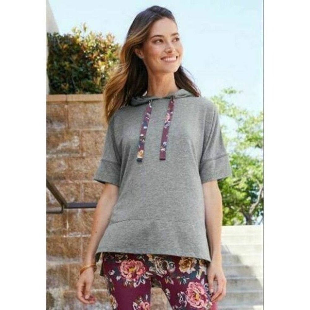 Matilda Jane XS Gray Hooded Sweatshirt Hoodie Short Sleevesā CARPOOL LANE